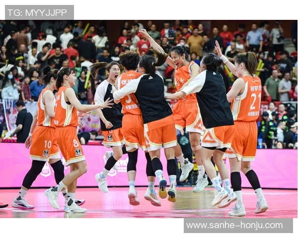 CBA新疆队与同曦队精彩对决回放全程回顾与分析