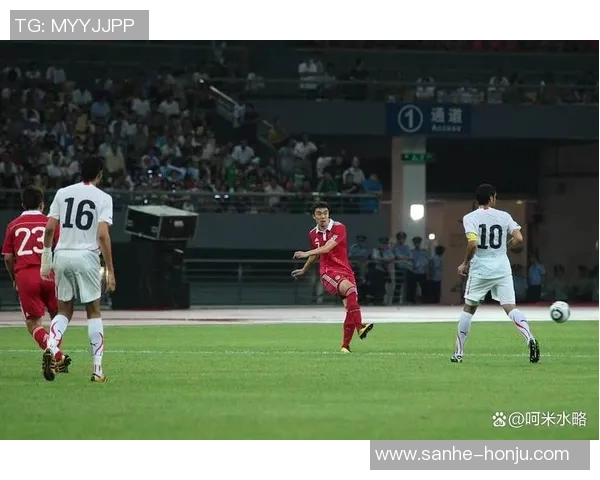 重庆足球队意识争议引发热议球迷与专家观点交锋探讨未来发展方向